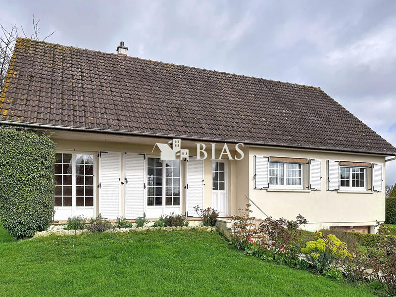 Maison - 93 m² - 4 pièces