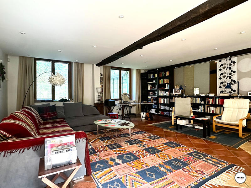 Immeuble - 700 m² - 15 pièces