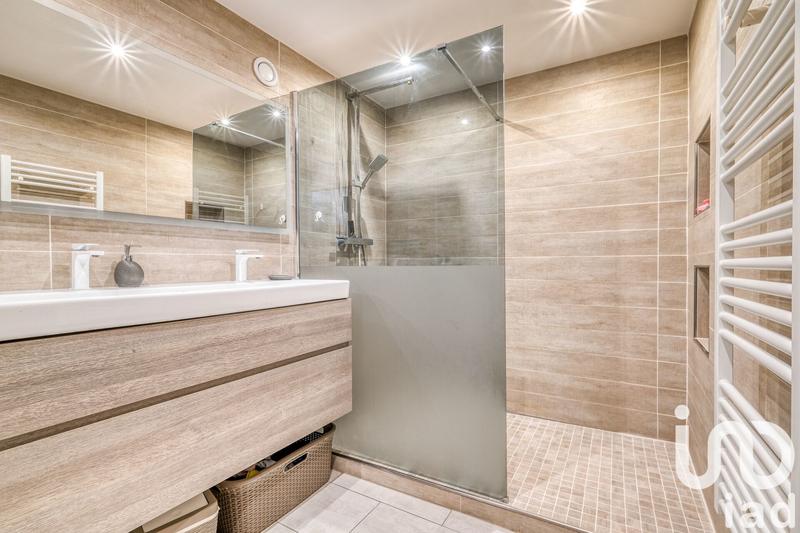 Appartement - 81 m² - 4 pièces