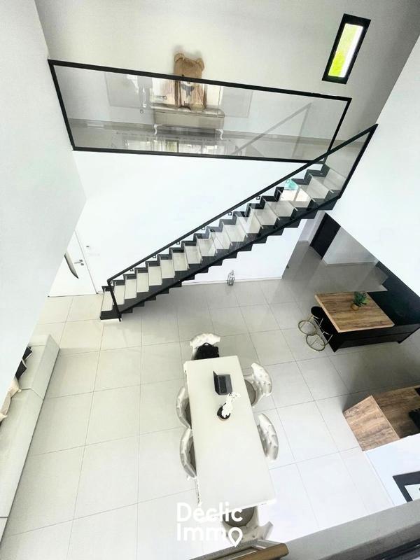 Maison - 195 m² - 5 pièces