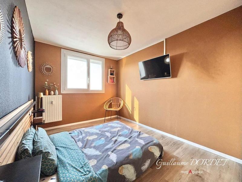 Appartement - 84 m² - 3 pièces