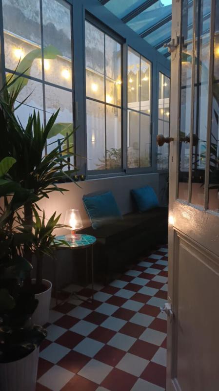 Maison - 222 m² - 8 pièces