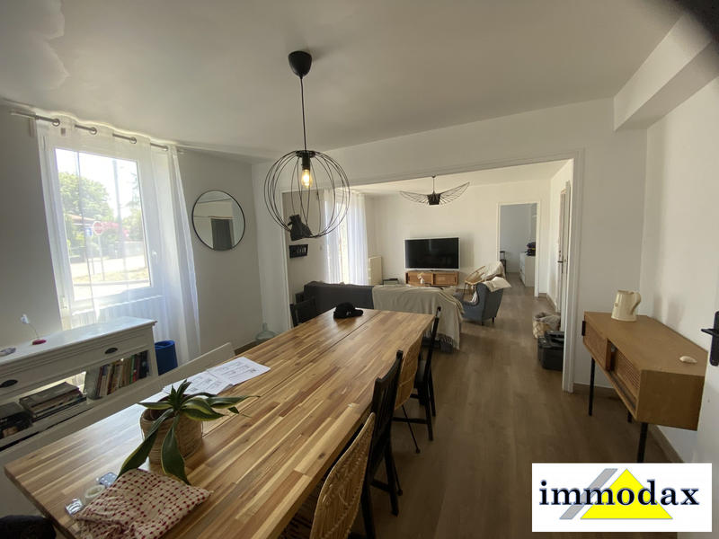 Appartement - 80 m² - 3 pièces