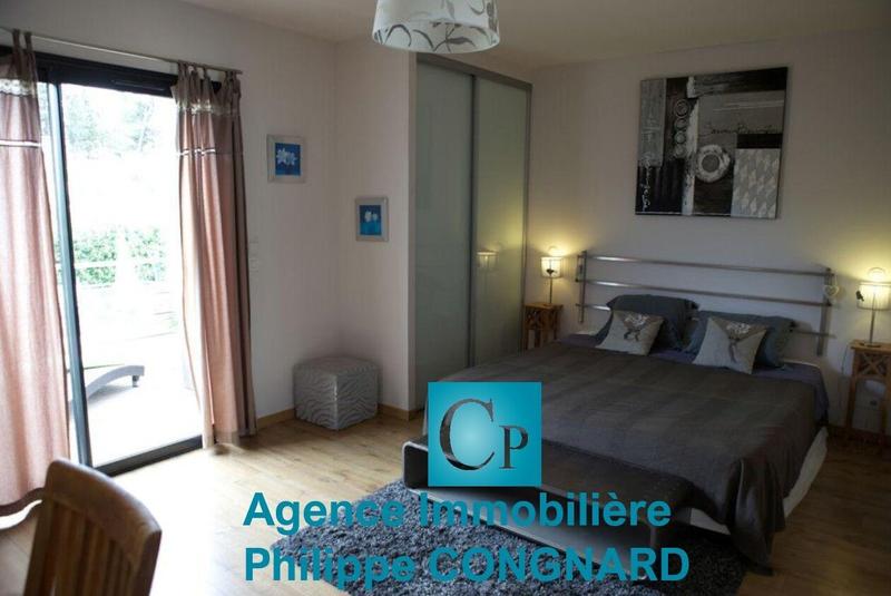 Maison - 270 m² - 8 pièces