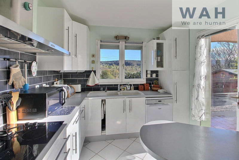 Maison - 102 m² - 5 pièces