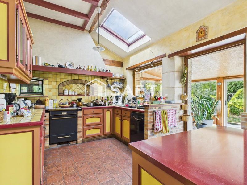 Maison - 200 m² - 7 pièces