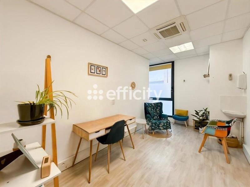 Bureau - 120 m² - 6 pièces