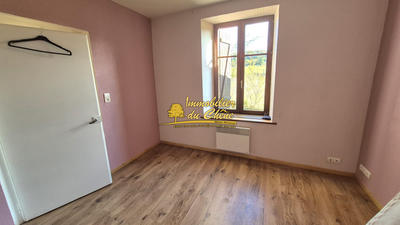 Maison - 96 m² - 7 pièces