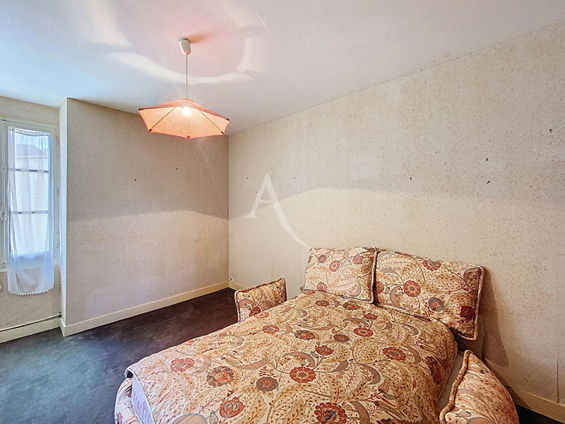 Maison - 197 m² - 6 pièces