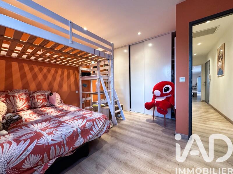 Maison - 269 m² - 4 pièces