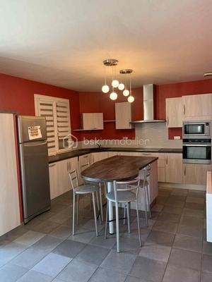 Pavillon - 136 m² - 6 pièces