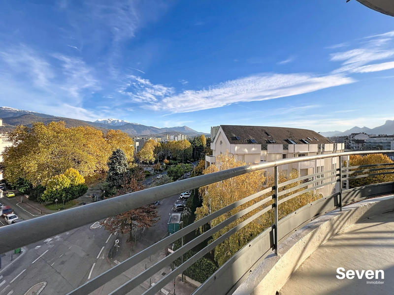 Appartement - 96 m² - 4 pièces