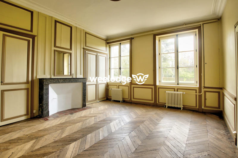 Château - 315 m² - 14 pièces