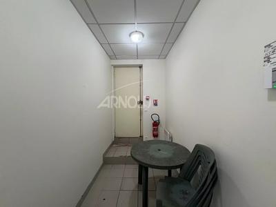 Local commercial - 205 m² - 10 pièces