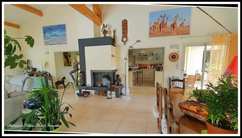 Villa - 258 m² - 6 pièces