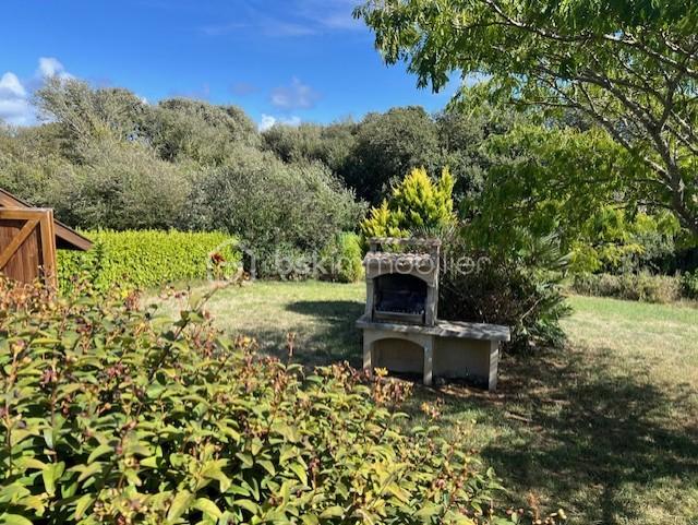 Terrain de loisirs - 689 m²