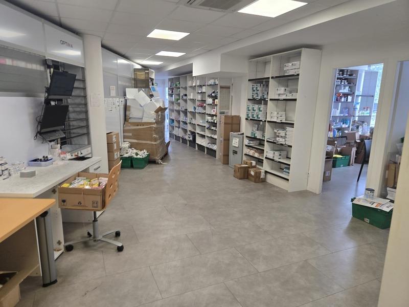 Local commercial - 600 m² - 15 pièces