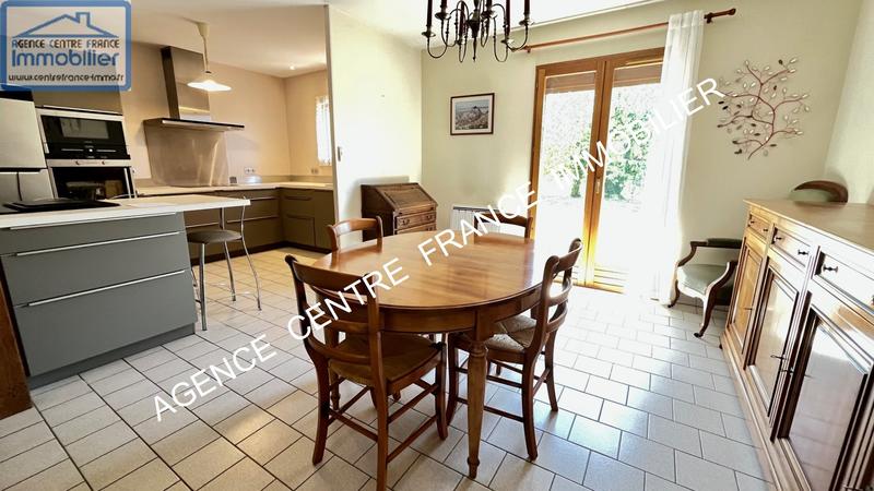 Maison - 88 m² - 5 pièces