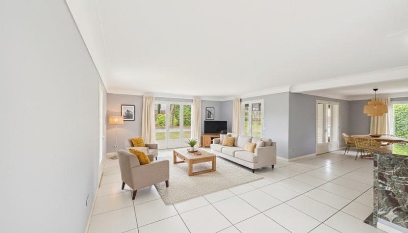 Maison - 180 m² - 6 pièces