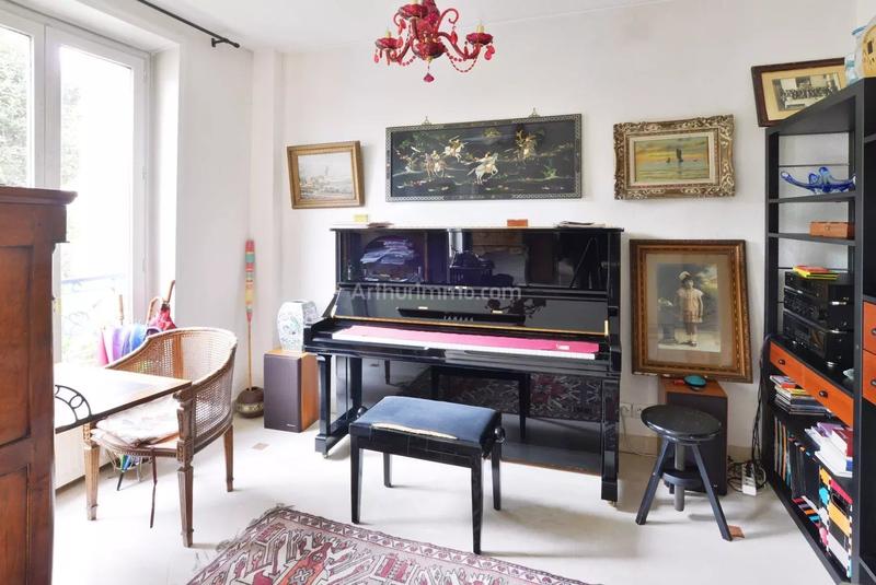 Maison - 207 m² - 8 pièces