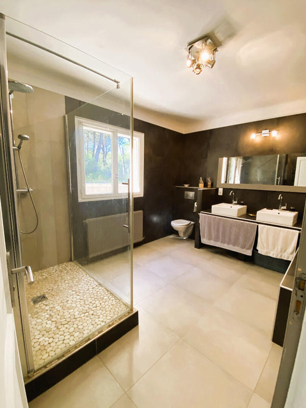 Villa - 169 m² - 6 pièces