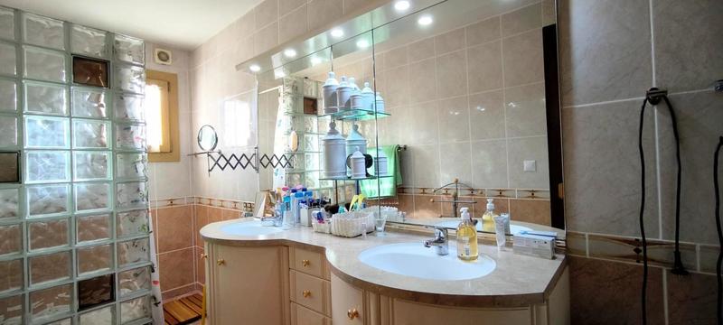 Villa - 169 m² - 6 pièces