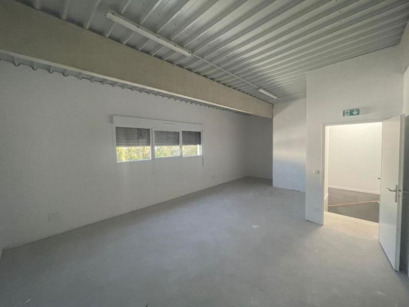 Local d'activité / Entrepôt - 448 m²