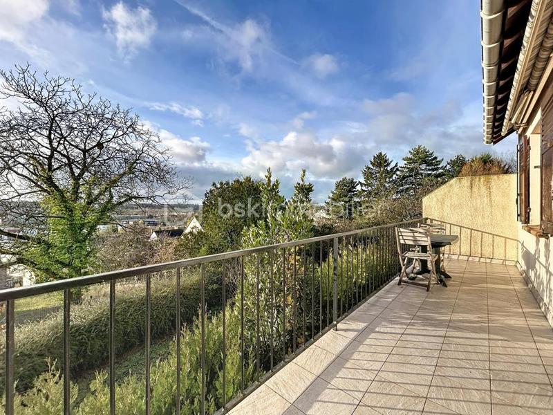 Pavillon - 90 m² - 4 pièces