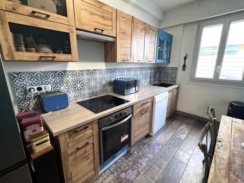 Appartement - 82 m² - 3 pièces