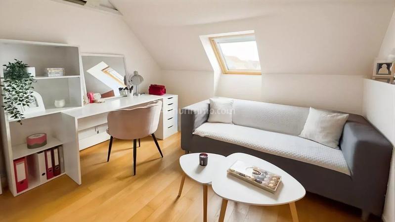 Maison - 95 m² - 5 pièces