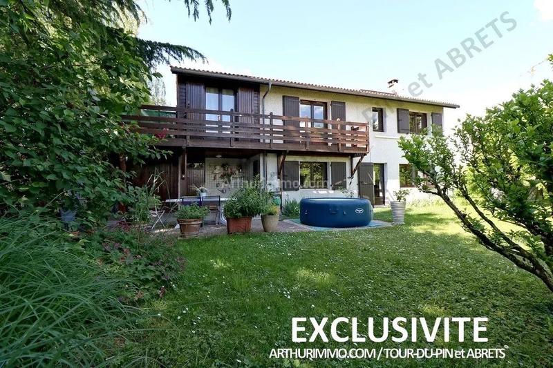 Maison - 141 m² - 6 pièces