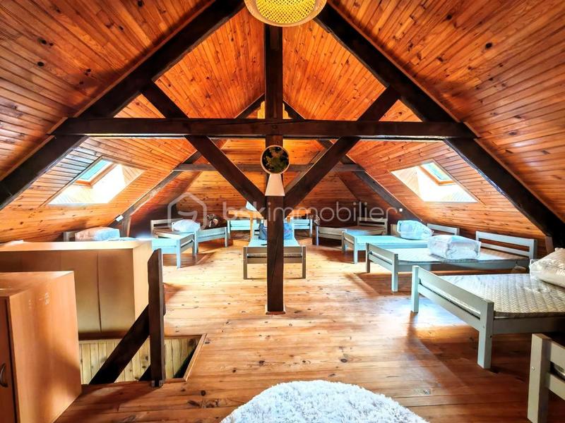 Pavillon - 416 m² - 11 pièces