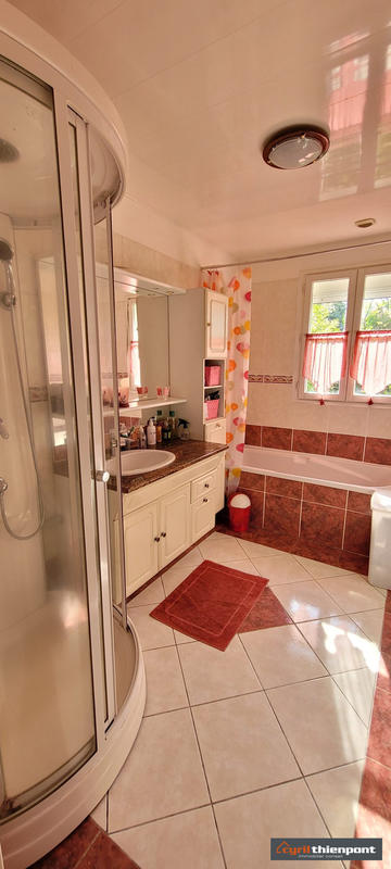 Maison - 120 m² - 5 pièces