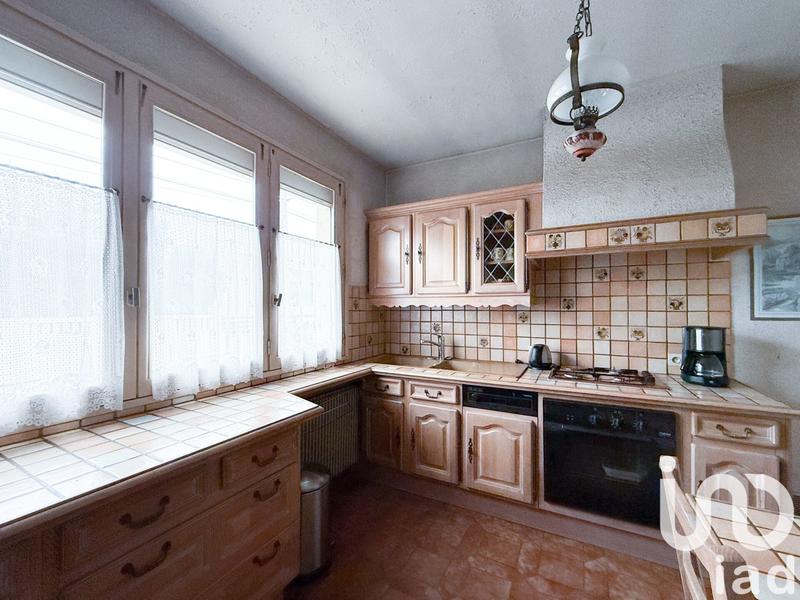 Maison - 94 m² - 5 pièces