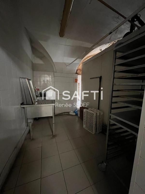 Local commercial - 233 m²