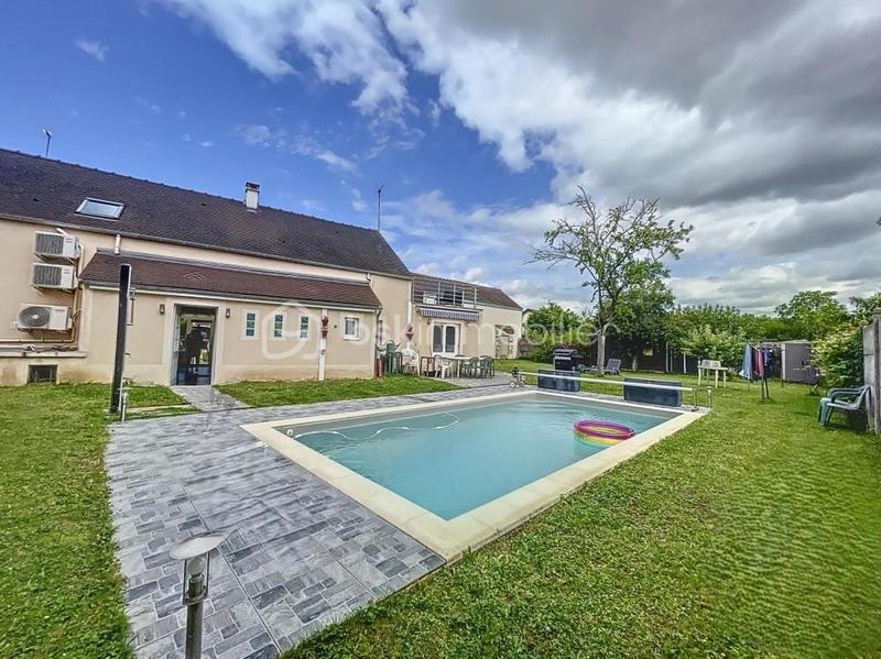 Maison - 123 m² - 5 pièces