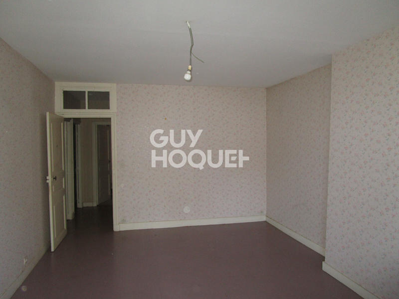 Maison - 213 m² - 6 pièces