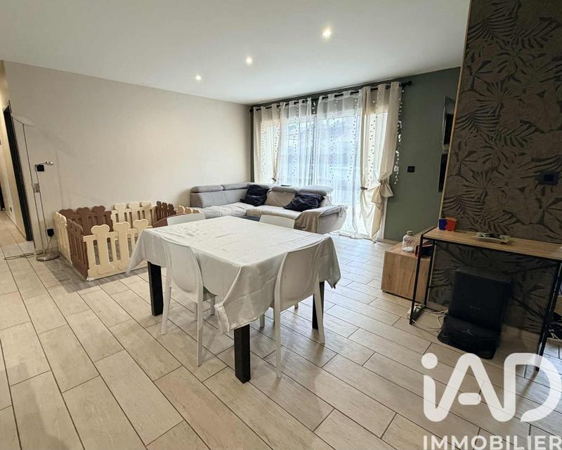 Maison - 103 m² - 8 pièces