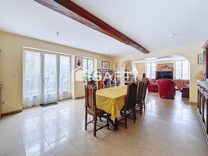 Maison de maîtres - 332 m² - 8 pièces