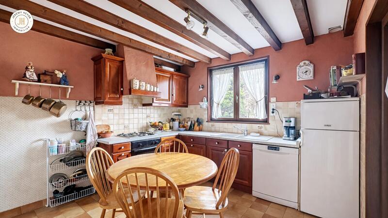 Maison traditionnelle - 105 m² - 5 pièces