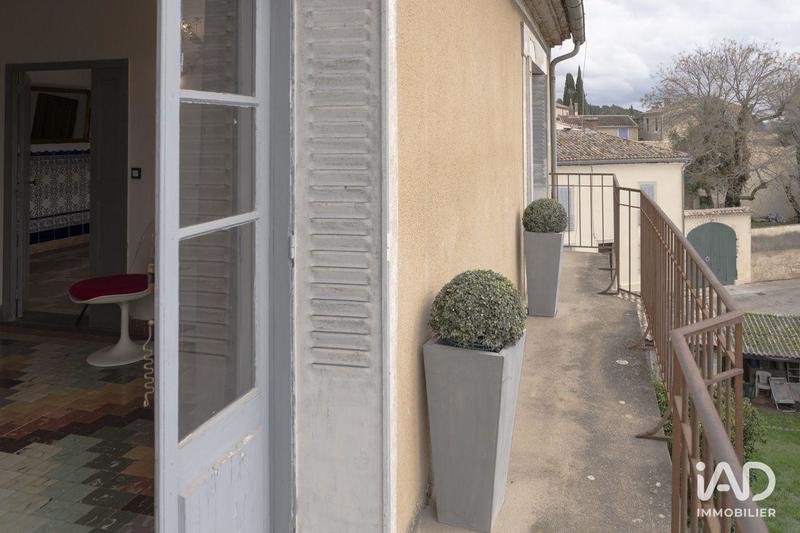 Maison - 331 m² - 8 pièces