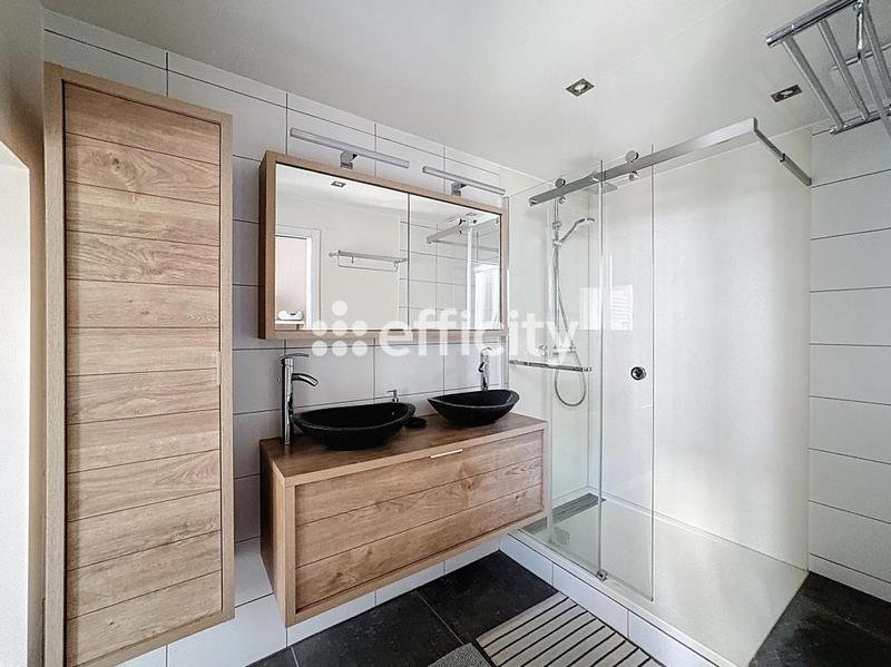 Appartement - 129 m² - 5 pièces