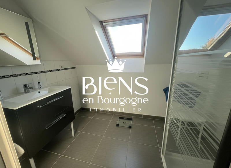 Maison traditionnelle - 150 m² - 5 pièces