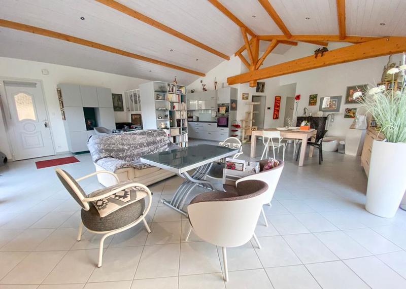 Maison - 122 m² - 4 pièces