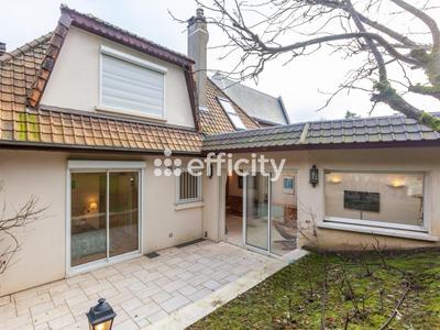 Maison - 180 m² - 6 pièces