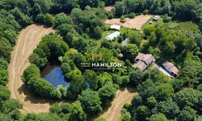 Moulin - 249 m² - 11 pièces