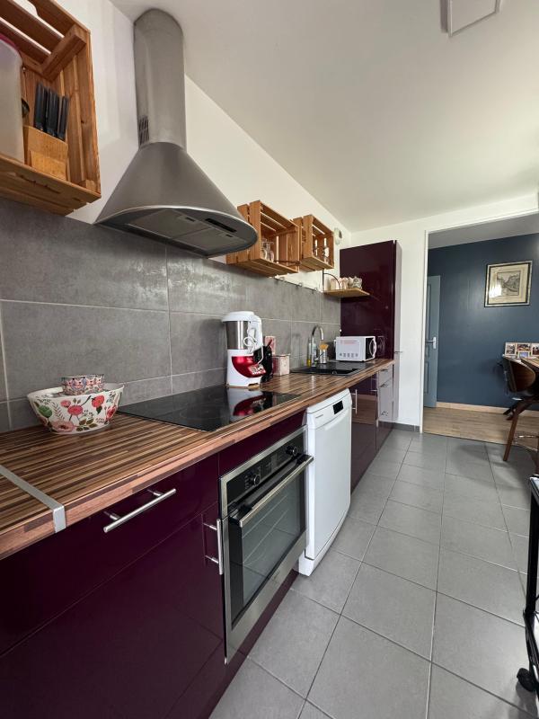 Appartement - 75 m² - 3 pièces