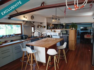 Maison - 160 m² - 5 pièces