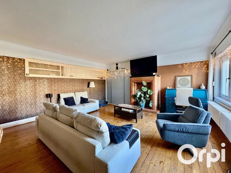 Appartement - 128 m² - 5 pièces