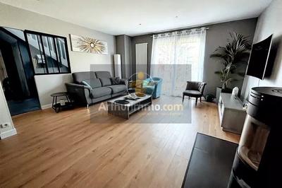 Maison - 157 m² - 6 pièces